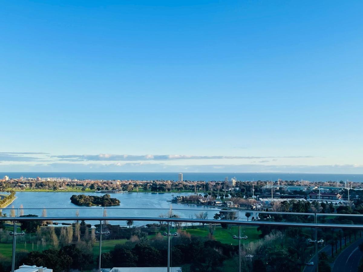 Cozy 1 Bed Apt & Spa,Free Parking ,Phenomena Views Melbourne Eksteriør bilde