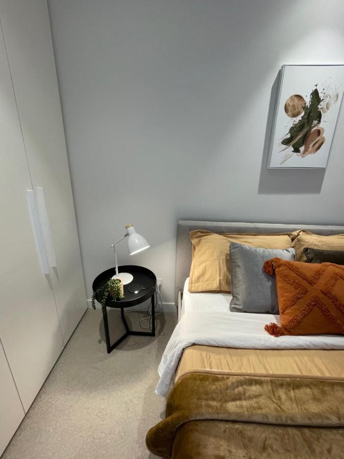 Cozy 1 Bed Apt & Spa,Free Parking ,Phenomena Views Melbourne Eksteriør bilde